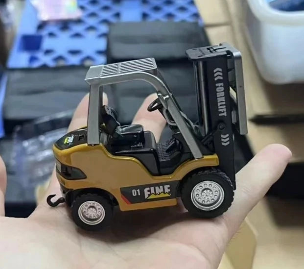 New 1/64 Remote-Controlled Alloy Forklift Engineering Vehicle Tabletop Toys Model Collection Gift For Boys