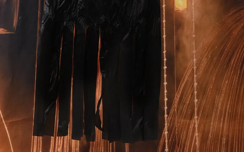 Load image into Gallery viewer, Halloween Decoration Screaming Scarecrow Ghost Voice-controlled Glowing and Sound-emitting Pendant Setting Up Props

