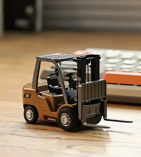 New 1/64 Remote-Controlled Alloy Forklift Engineering Vehicle Tabletop Toys Model Collection Gift For Boys