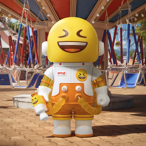 Load image into Gallery viewer, POP MART MEGA SPACE MOLLY 100% × emoji Series 1PC/9PCS POPMART Blind Box Action Figure Cute Toy
